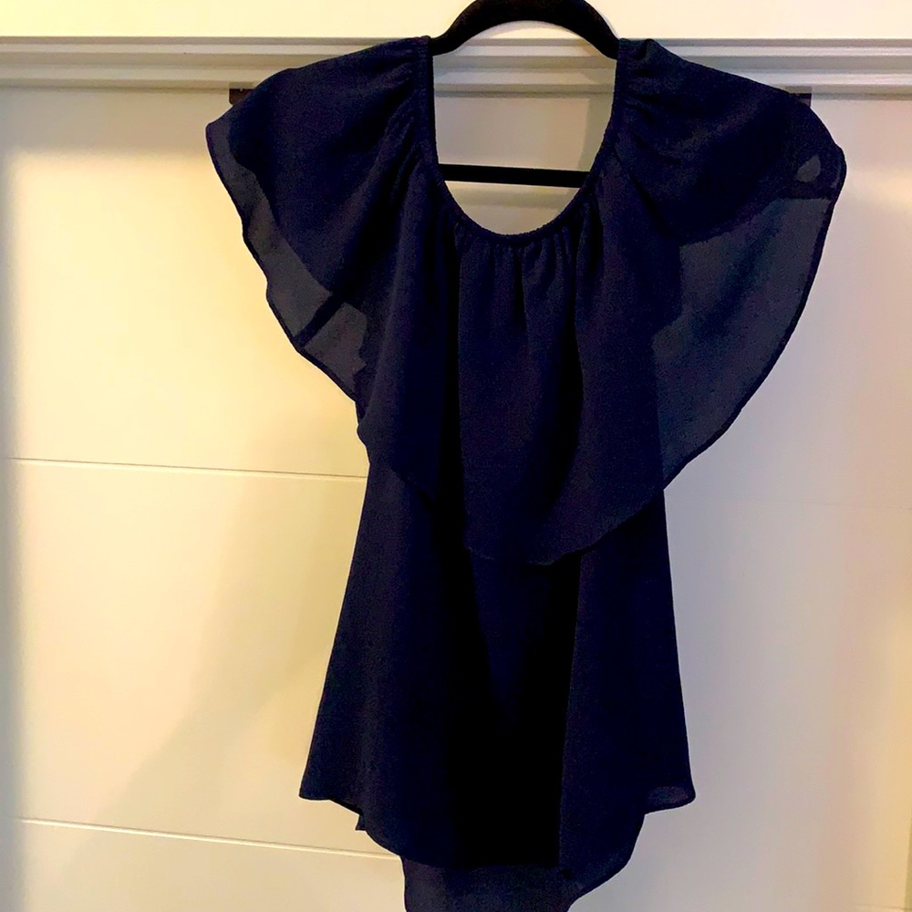 Lovely top. Off shoulder. Flutter sleeve.